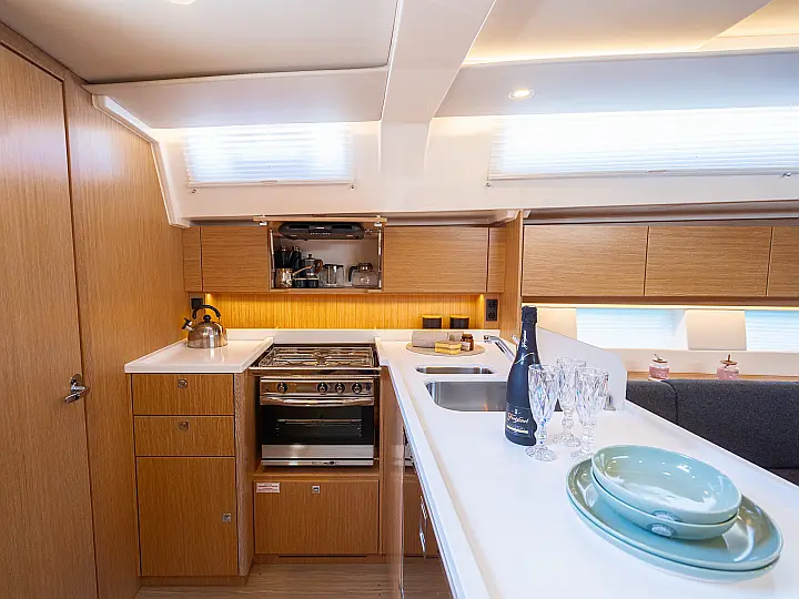 Bavaria C45 Style - 