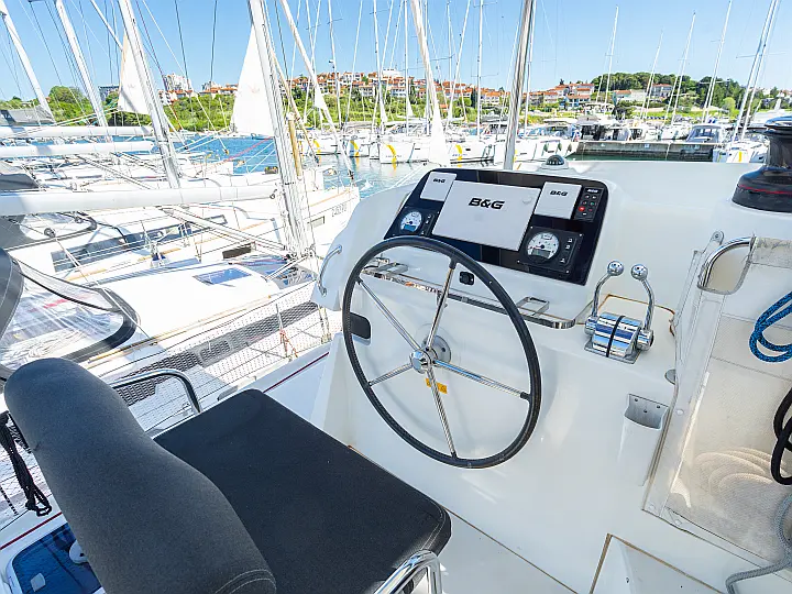 Lagoon 42 - 