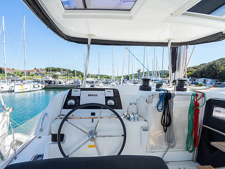Lagoon 42 - 