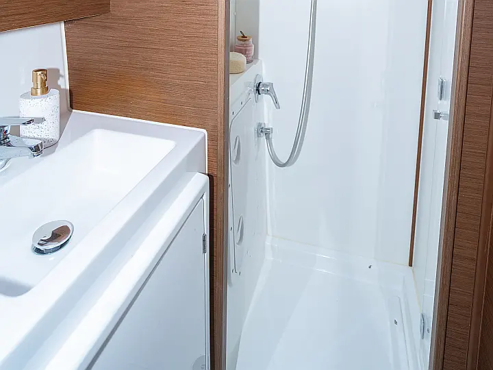 Lagoon 42 - 