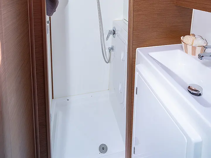 Lagoon 42 - 