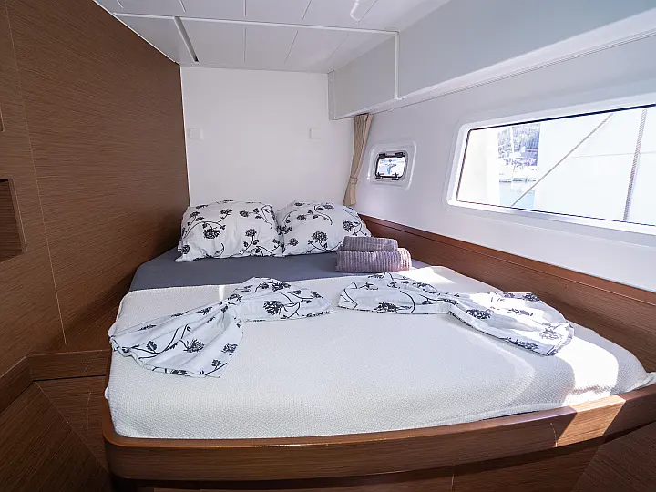 Lagoon 42 - 