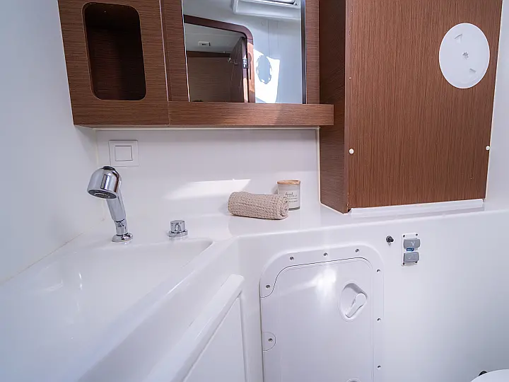 Lagoon 42 - 