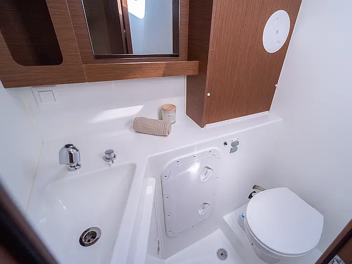 Lagoon 42 - 