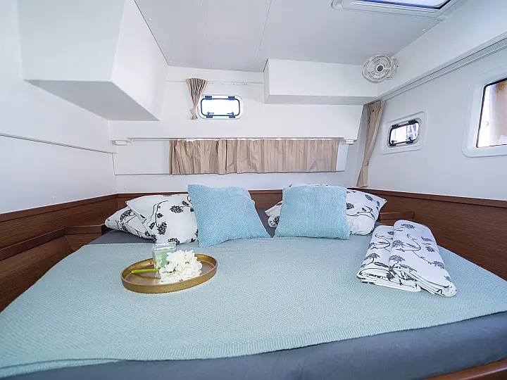 Lagoon 42 - 