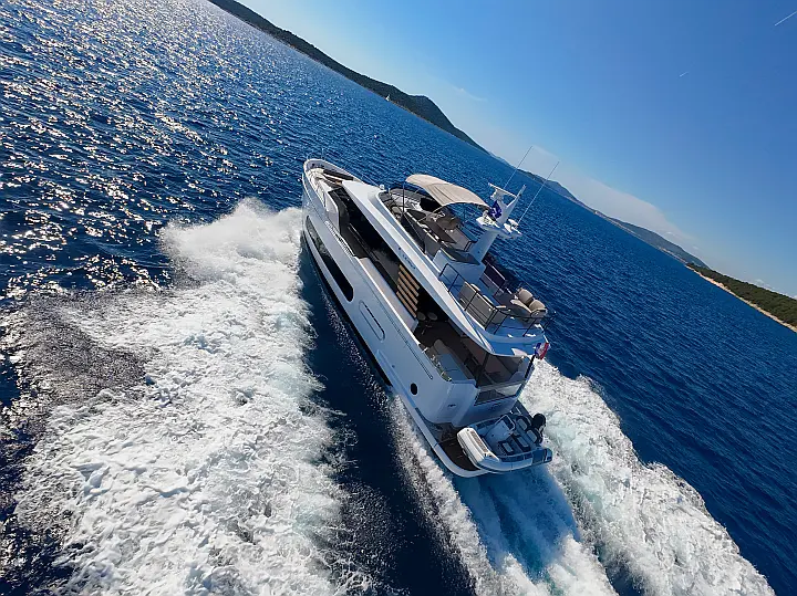 Azimut Magellano 60 - 