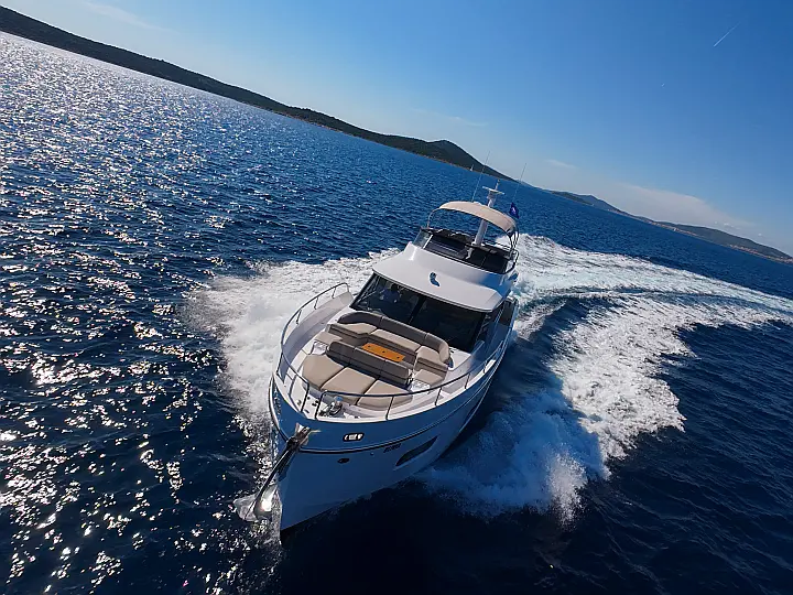 Azimut Magellano 60 - 