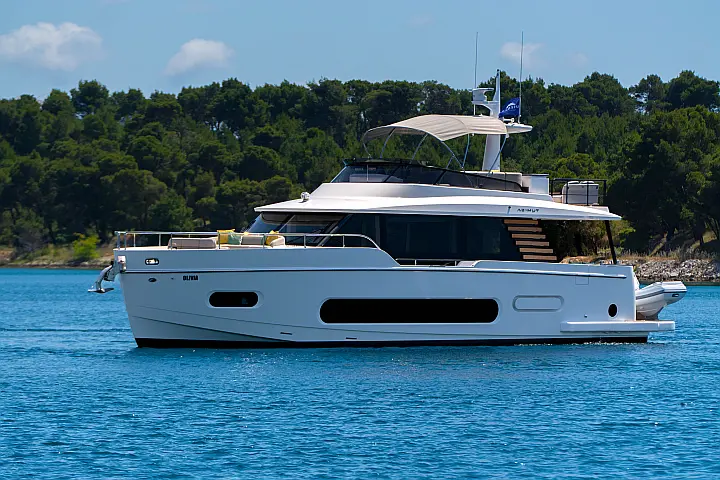 Azimut Magellano 60 - 