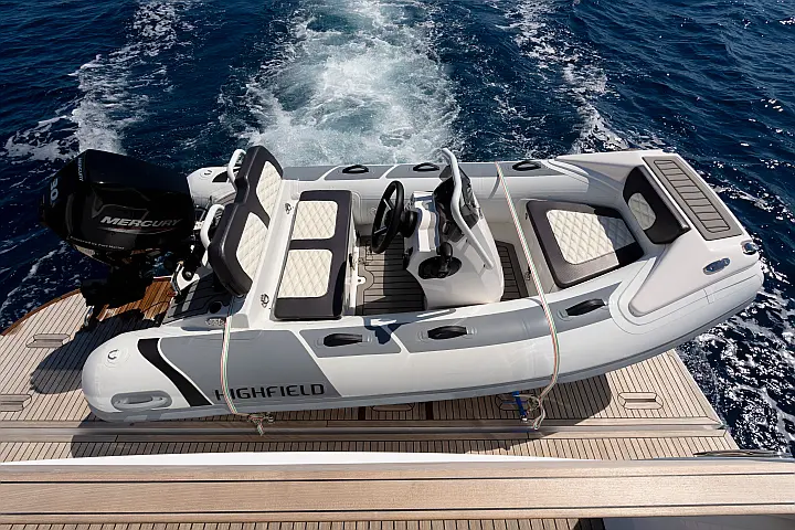 Azimut Magellano 60 - 