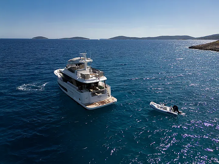 Azimut Magellano 60 - 