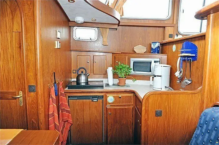 Babro Beluga 1250  - 