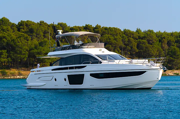 Azimut S7 - 