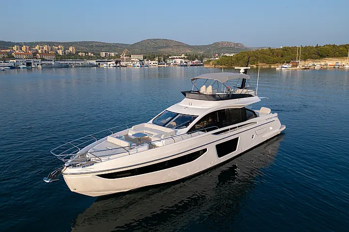 Azimut S7 - 