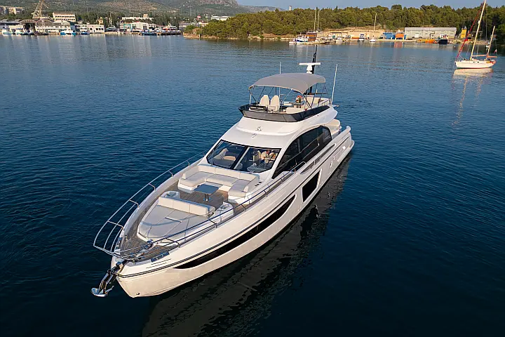 Azimut S7 - 