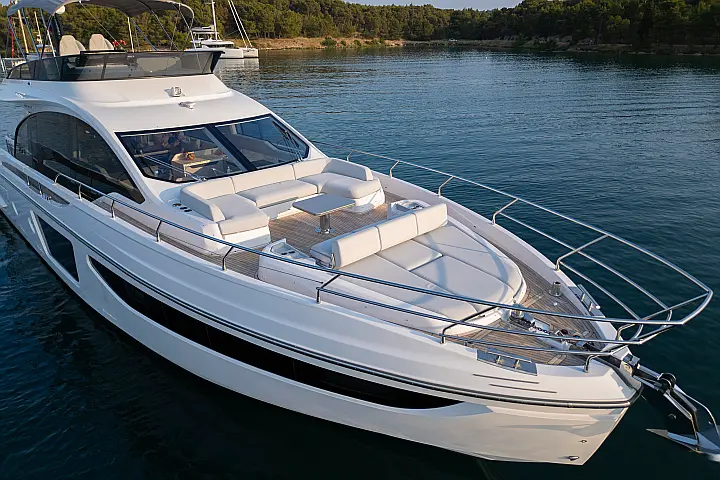 Azimut S7 - 