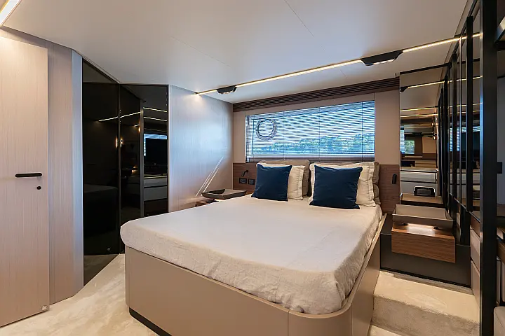 Azimut S7 - 