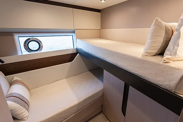 Azimut S7 - 
