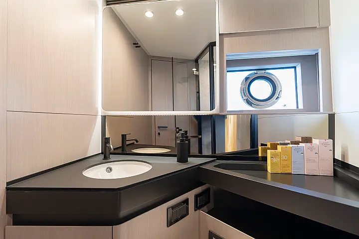 Azimut S7 - 