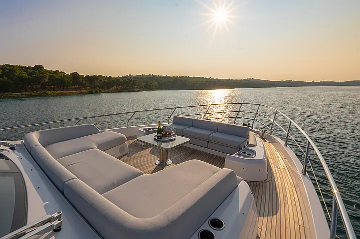 Azimut S7 - 