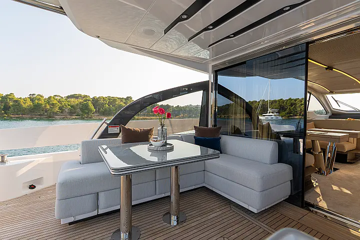Azimut S7 - 