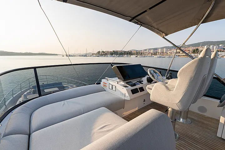 Azimut S7 - 