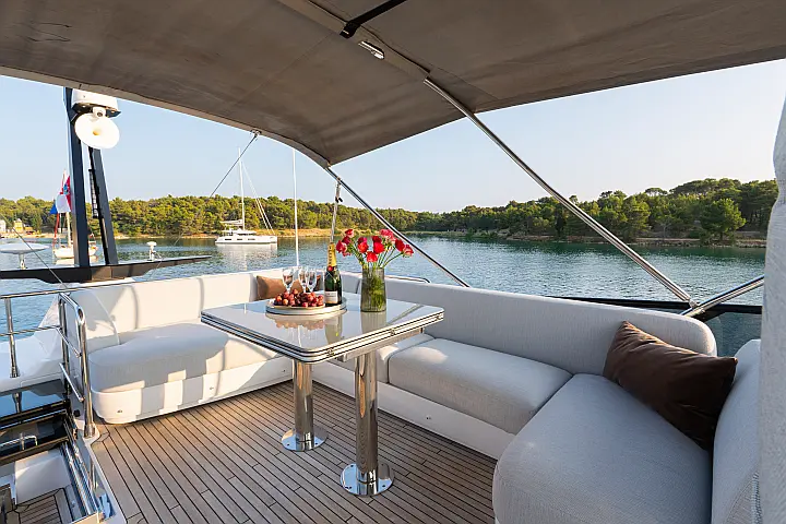 Azimut S7 - 