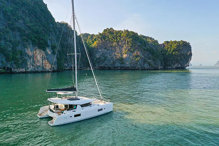 Lagoon 42 - 