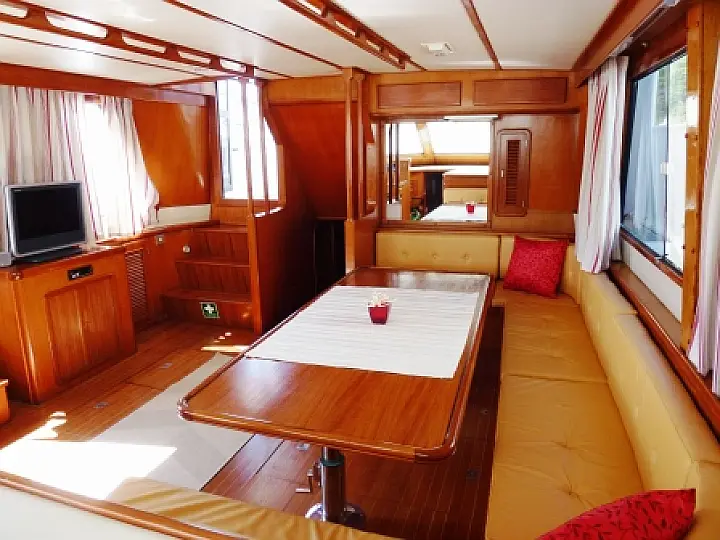 Staryacht 1940 - Viva La Libertad   - External image