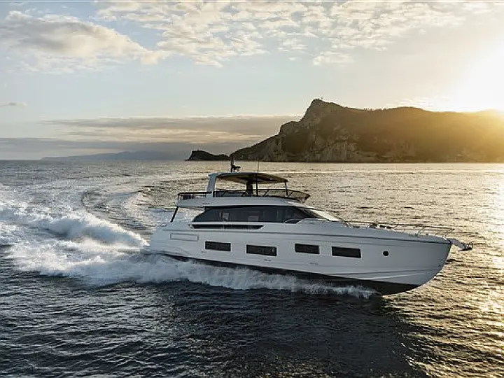 Azimut 82 Fly - Balance  - External image