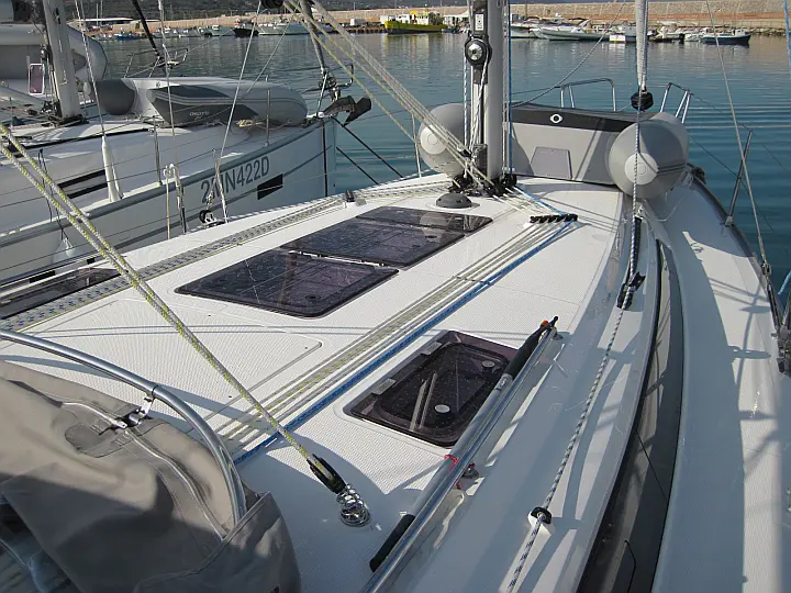 Bavaria Cruiser 37 - 