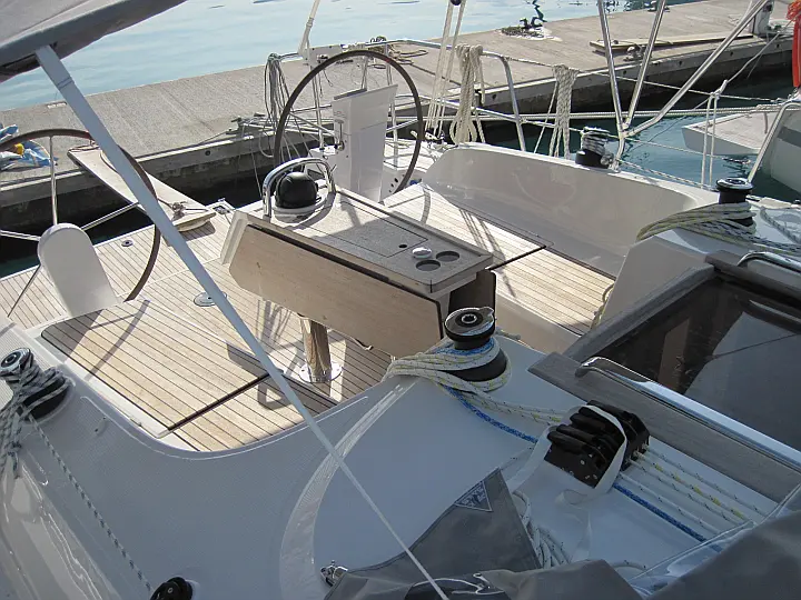 Bavaria Cruiser 37 - 