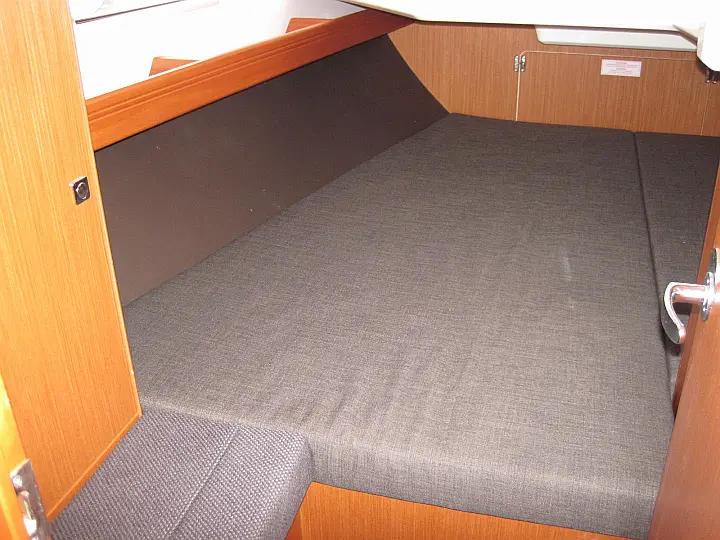 Bavaria Cruiser 37 - 