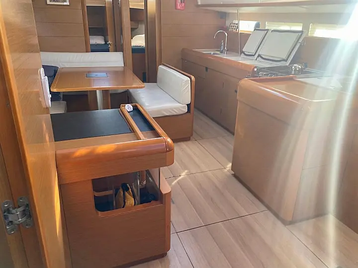 Sun Odyssey 519 - 