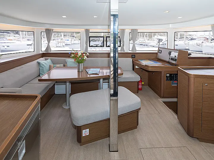 Lagoon 42 - POSEIDON 2021 (air condition, generator)  - External image