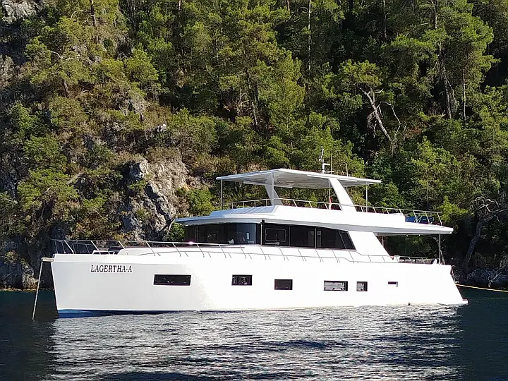 Motor Yacht - Lagertha  - External image