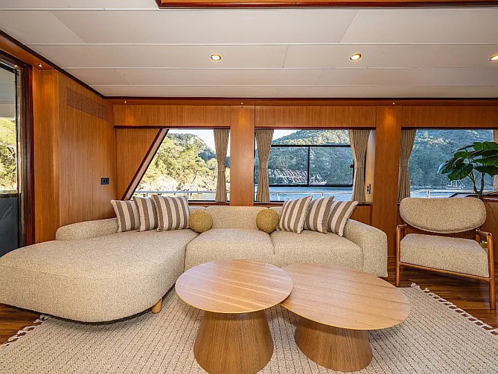 Motoryacht Lila Trawler - Lila Trawler  - External image