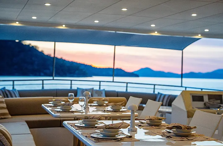 Motoryacht Lila Trawler - 