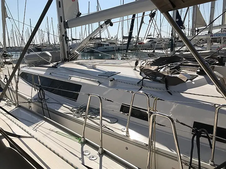 Bavaria Cruiser 51 (5 cab.) - 