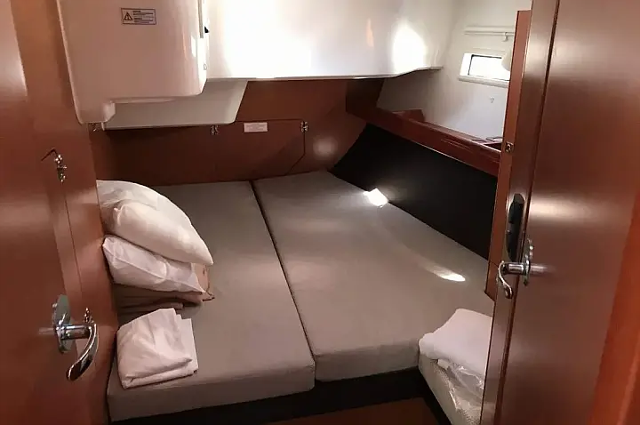 Bavaria Cruiser 51 (5 cab.) - 
