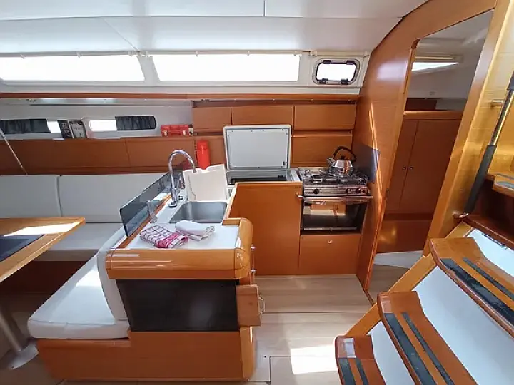Sun Odyssey 439 (4 cab.) - BLUE SWAN  - External image