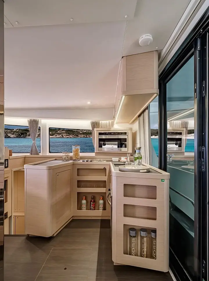 Lagoon 42 - 