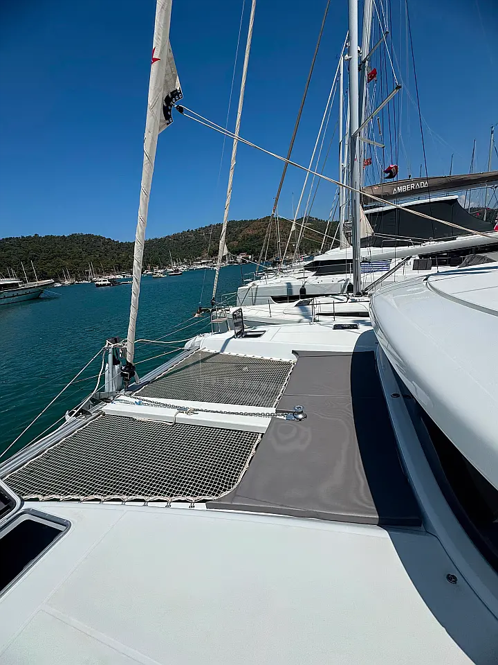 Lagoon 42 - 