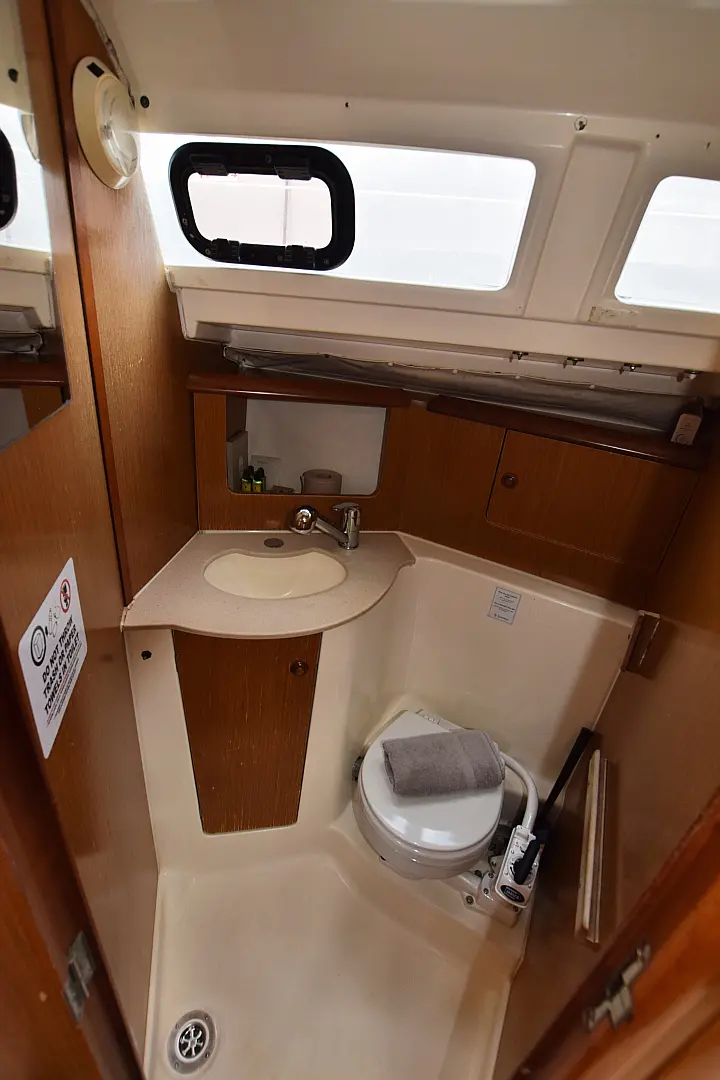 Sun Odyssey 32i - 