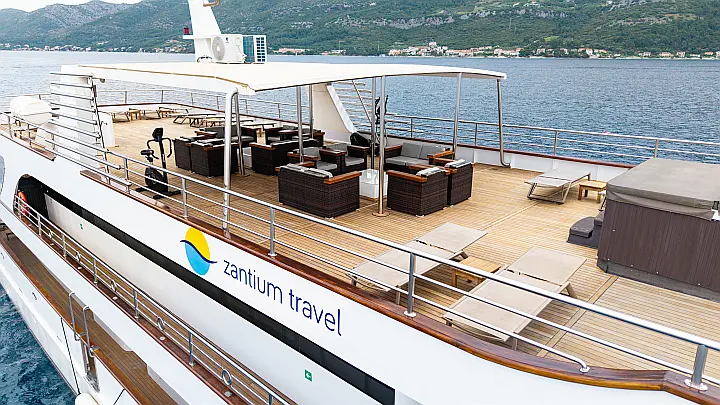 Luxury Motor Yacht - 