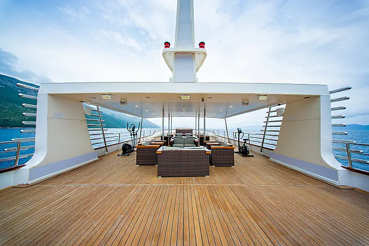 Luxury Motor Yacht - 