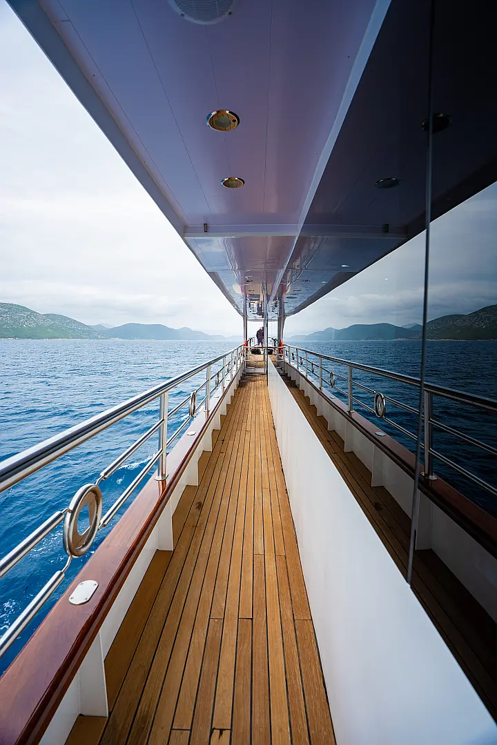 Luxury Motor Yacht - 
