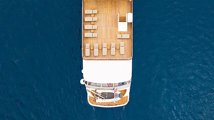 Luxury Motor Yacht - 