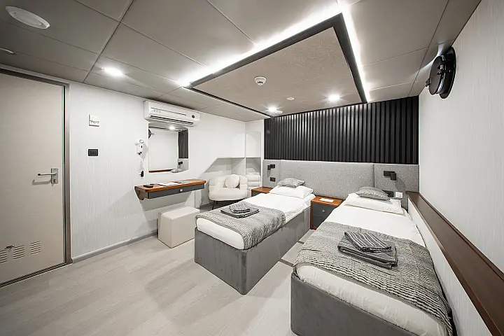 Luxury Motor Yacht - 