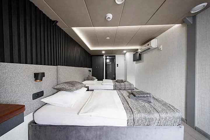 Luxury Motor Yacht - 