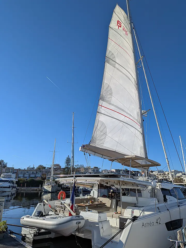 Astréa 42 - 